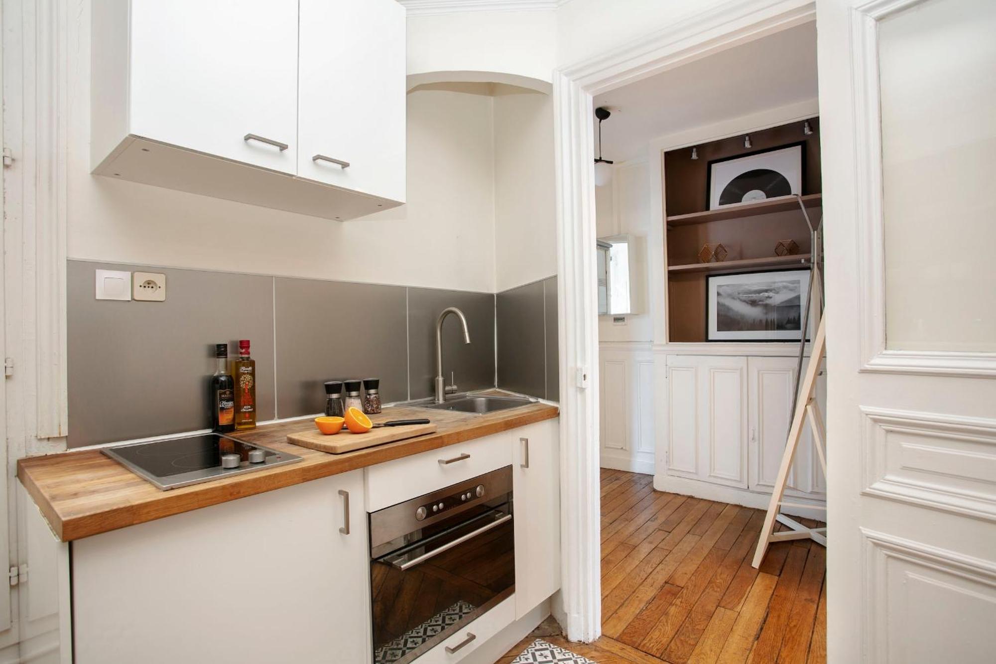 Appartement Notre-dame - 1br With Balcony - Cityapartmentstay